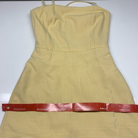 Aritzia gingham summer dress with pockets - Picture 4 of 4